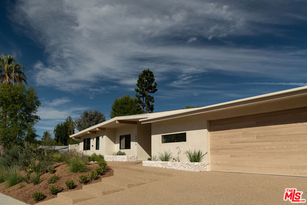 18840 La Amistad Place