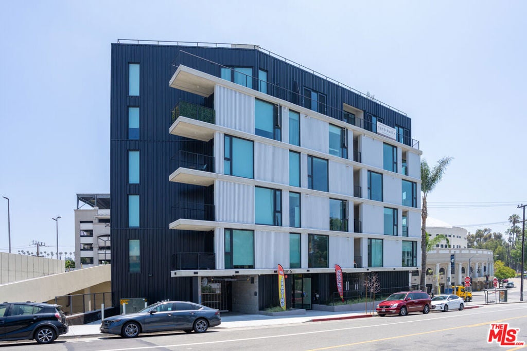 1915 Park Avenue