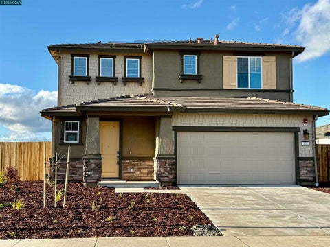 Photo of 626 Shefford DR Dr, Vacaville, CA 95687 (MLS # 41139747)