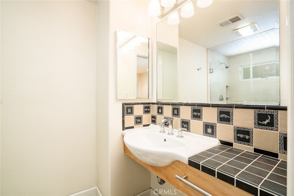 6381 Myrtle, Huntington Beach CA 92647 - Photo 22