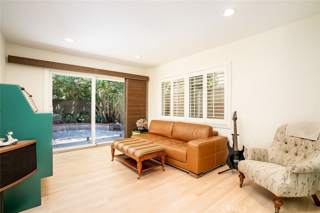 6381 Myrtle, Huntington Beach CA 92647 - Photo 18