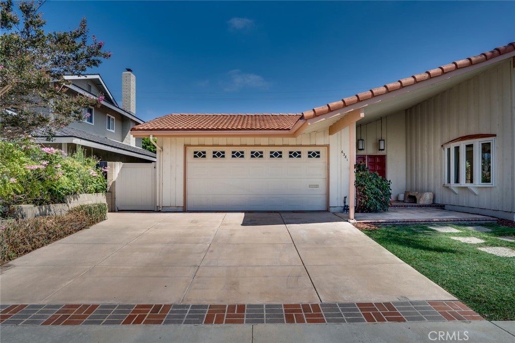 6381 Myrtle