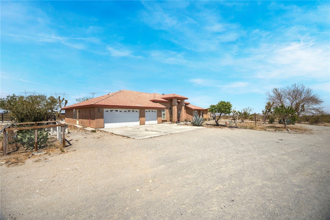 13724 Arena Rd