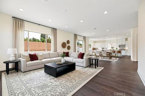 1452 Moore Street Redlands CA 92374