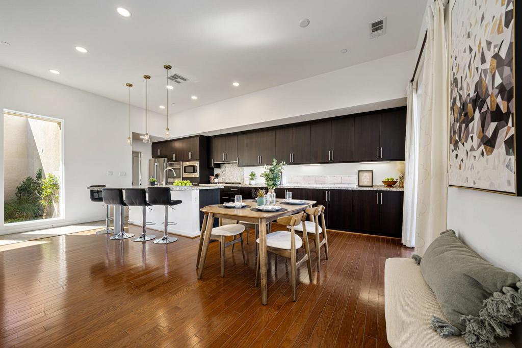 Escena - Residential