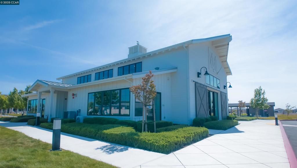 Photo of 2299 Rustic Oak Ln Ln, Rio Vista, CA 94571 (MLS # 41110994)