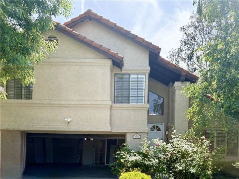 Photo of 24103 Clearbank Lane, Newhall, CA 91321 (MLS # SR26083073)