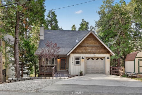 Photo of 27441 Meadow DR, Lake Arrowhead, CA 92326 (MLS # IG26175711)