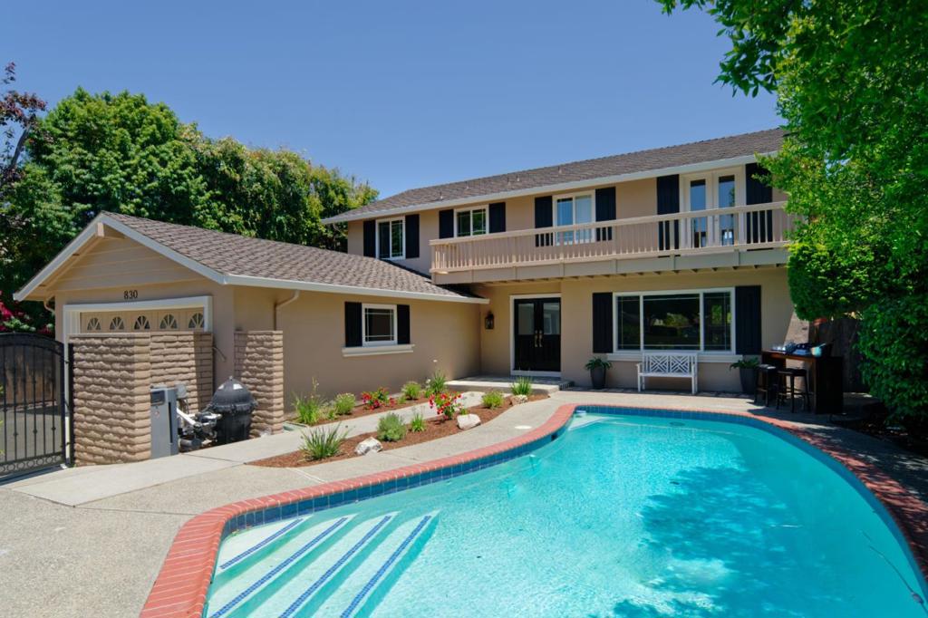 830 Rubis Drive