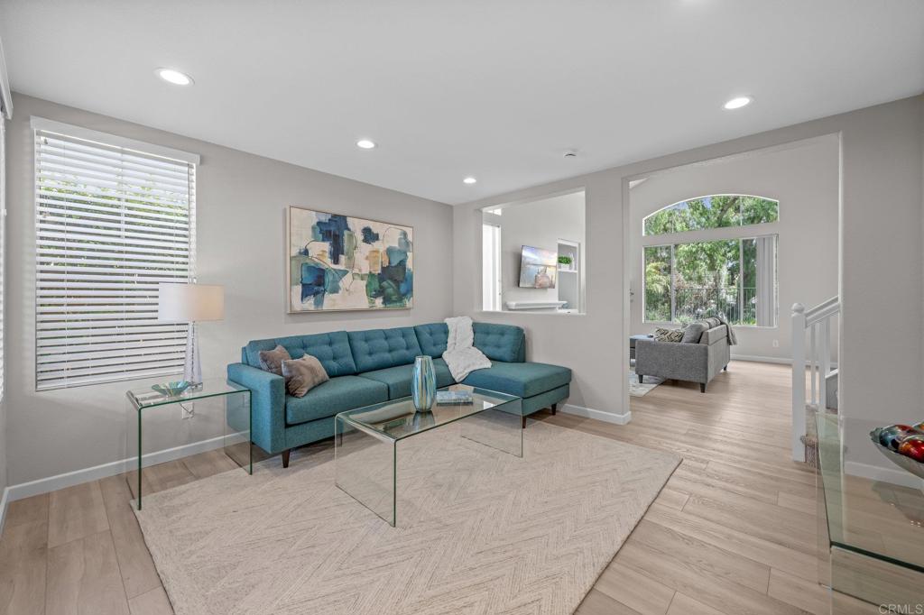 7794 Paseo La Jolla
