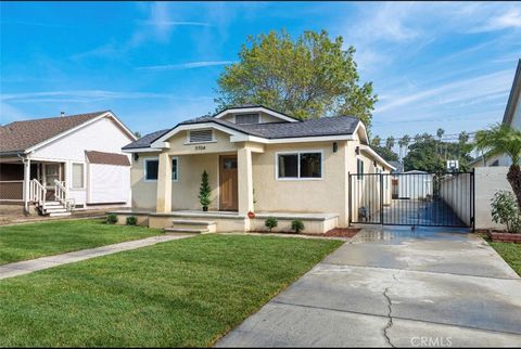 Photo of 5104 8th Avenue, Los Angeles, CA 90043 (MLS # PW26065403)