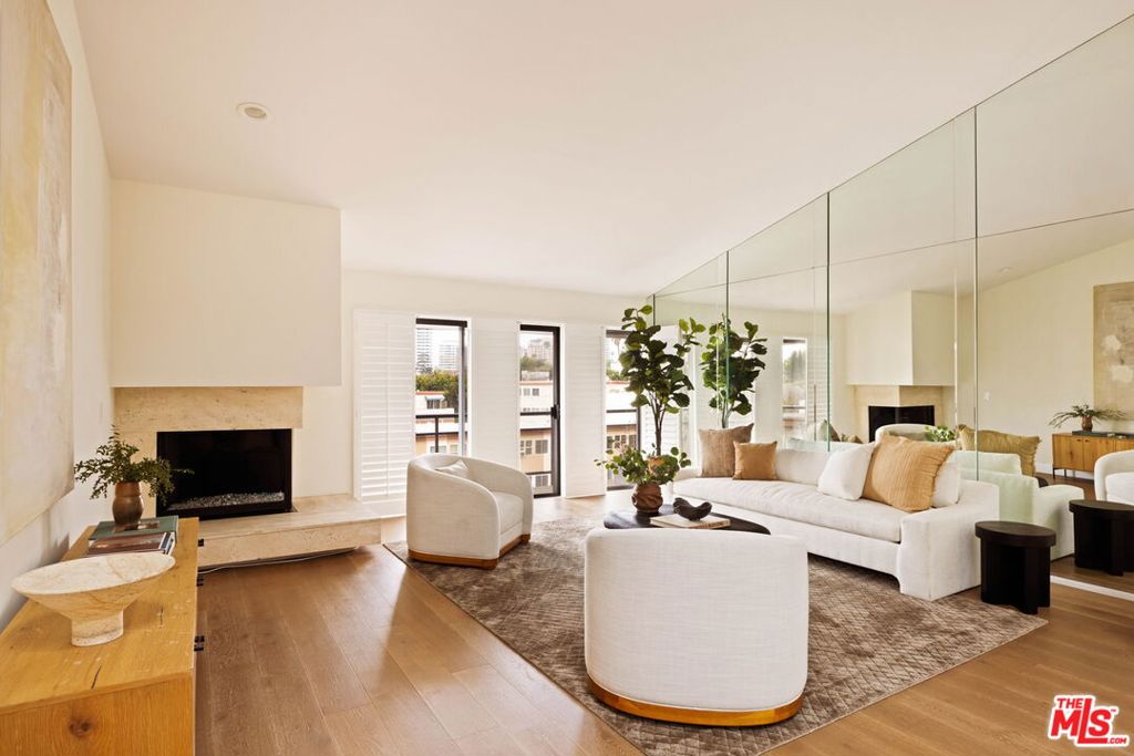 1520 S Beverly Glen Boulevard 507