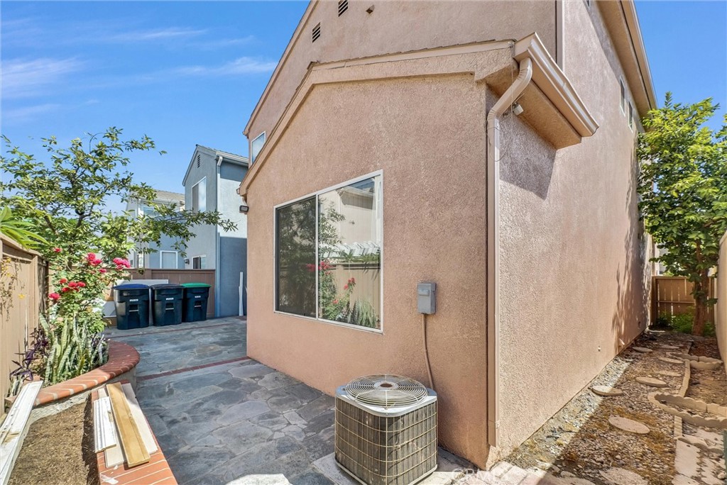 Unknow - Residential Lease