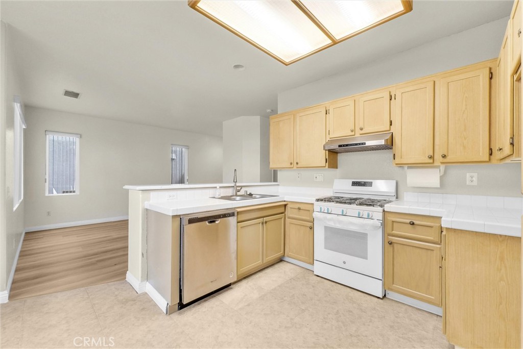 Unknow - Residential Lease