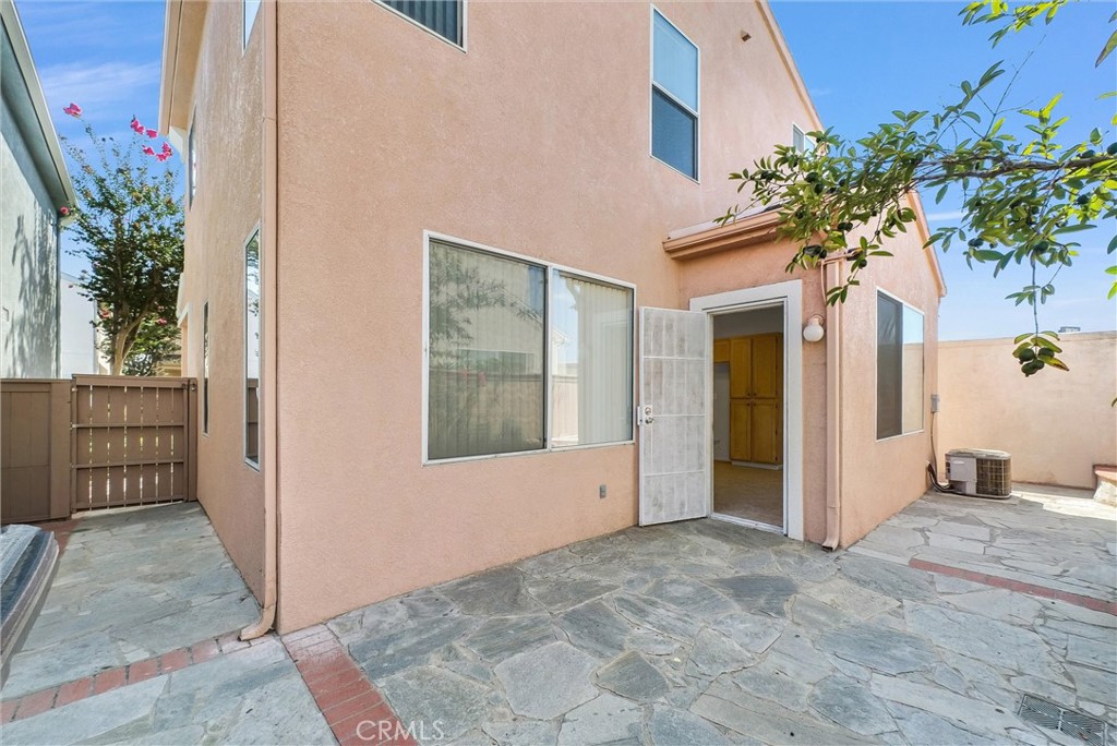 Unknow - Residential Lease