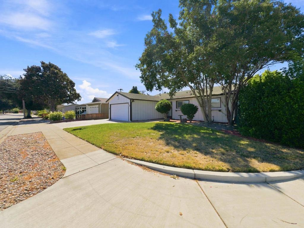 36311 Alicante Avenue