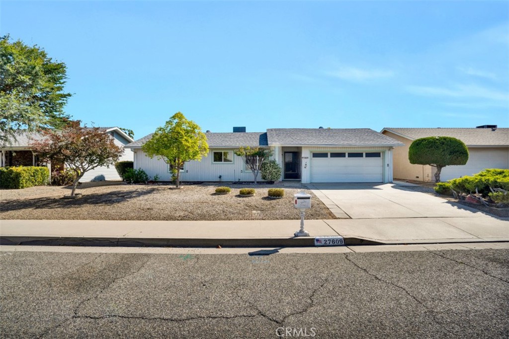 27609 Grosse Point