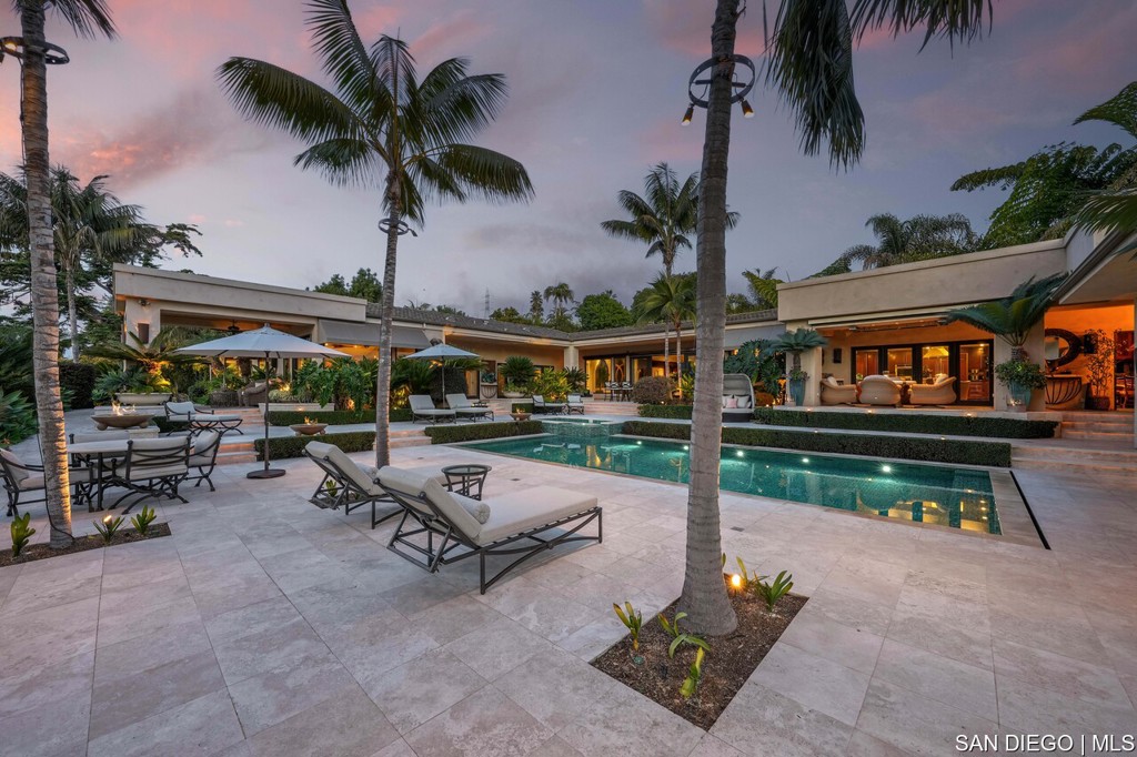 La Costa - Residential