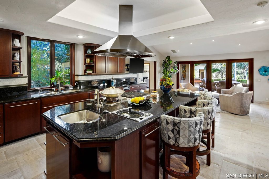 La Costa - Residential