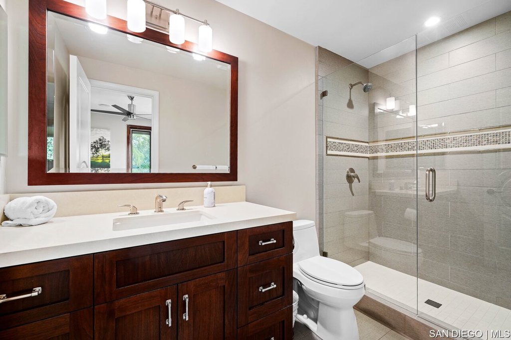 La Costa - Residential