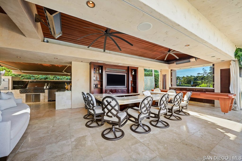 La Costa - Residential