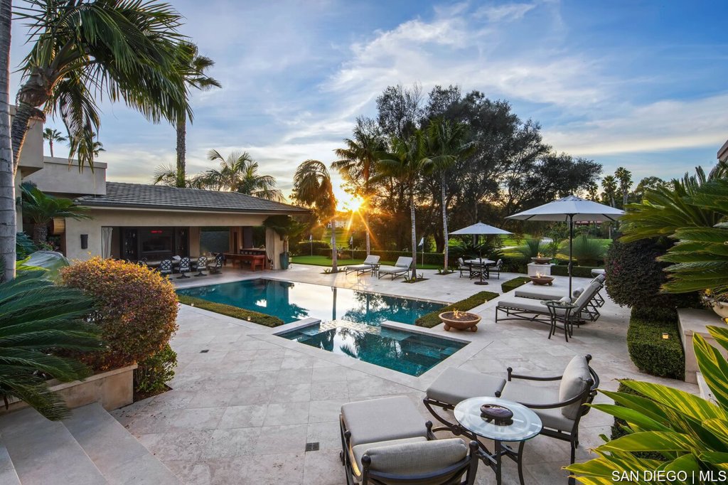 La Costa - Residential