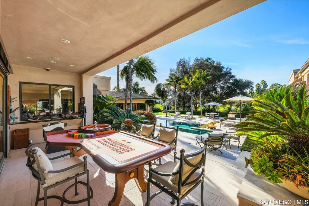 La Costa - Residential