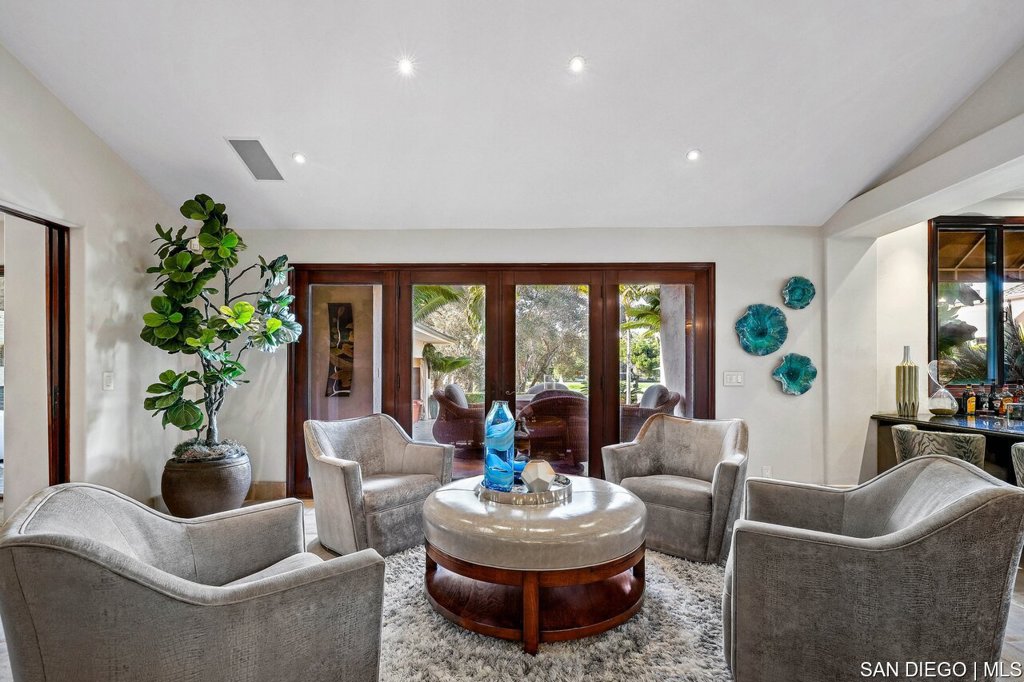 La Costa - Residential