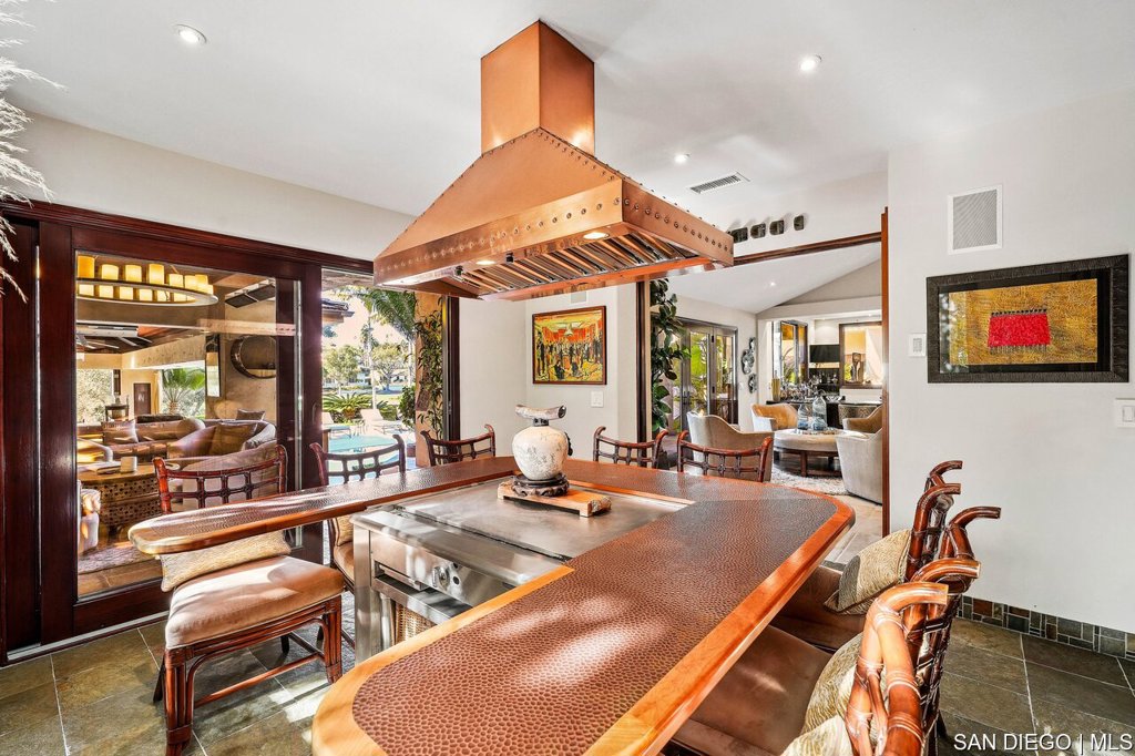 La Costa - Residential