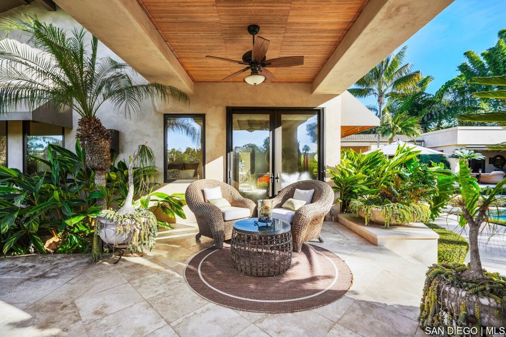 La Costa - Residential