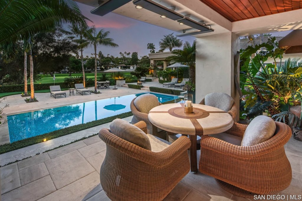 La Costa - Residential