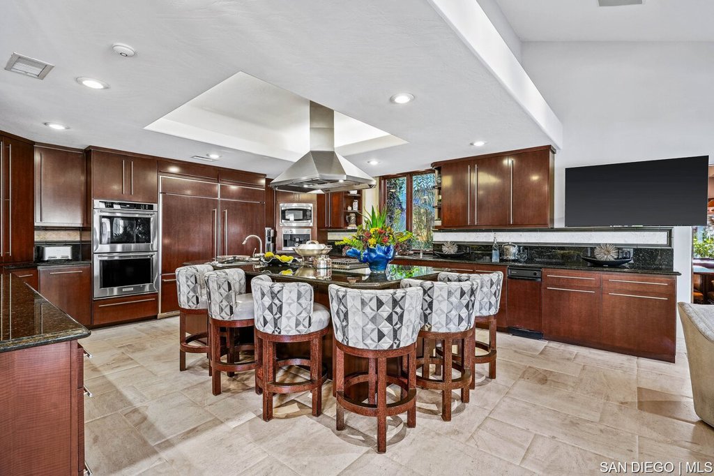 La Costa - Residential