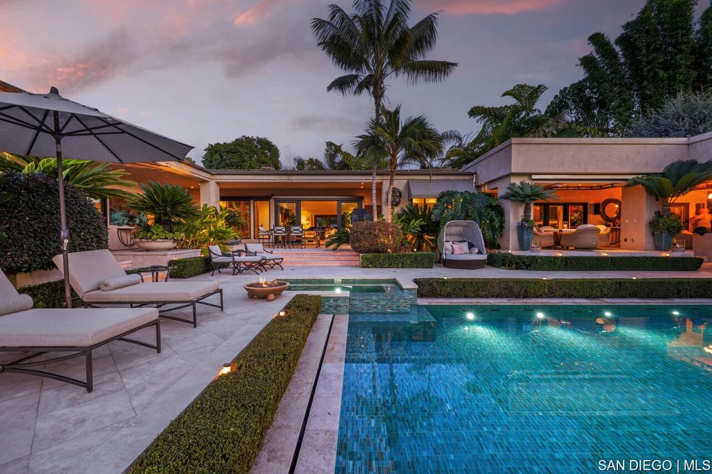 La Costa - Residential