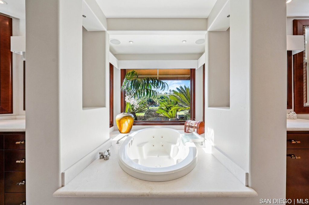 La Costa - Residential