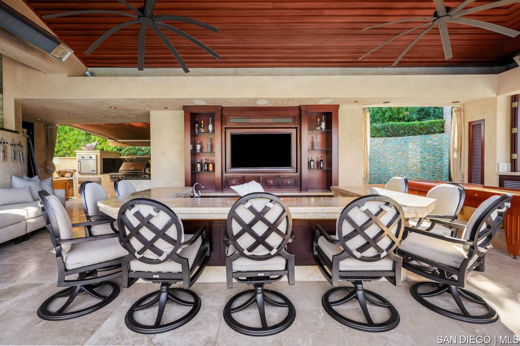 La Costa - Residential