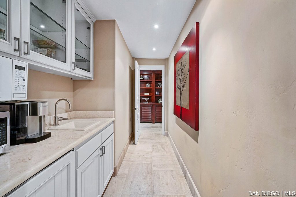 La Costa - Residential