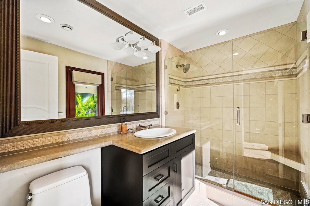 La Costa - Residential