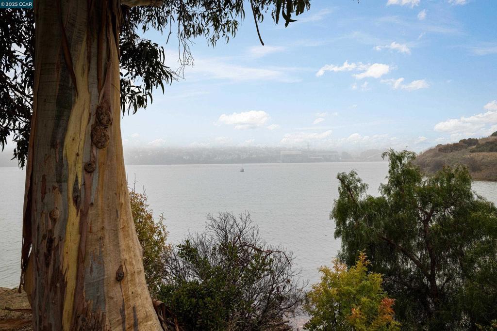 GLEN COVE - Residential