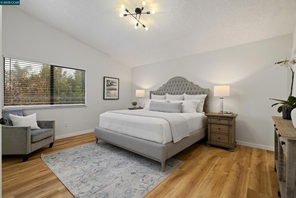 GLEN COVE - Residential