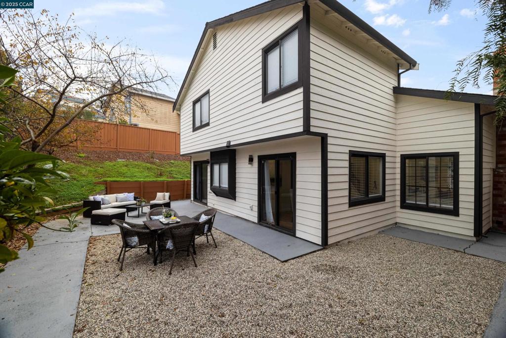 GLEN COVE - Residential