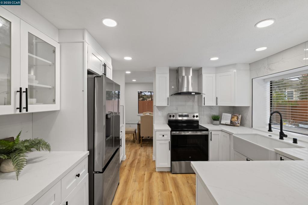 GLEN COVE - Residential