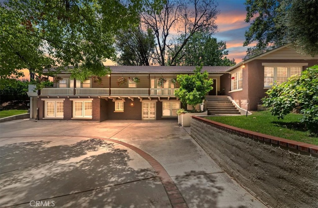 Listing image 1