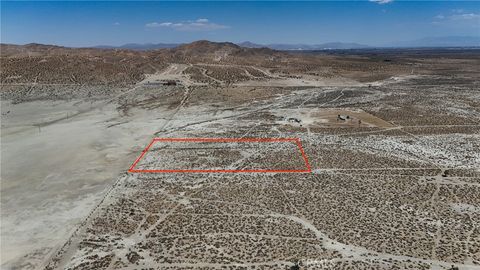 Photo of 737 Linson (NEAR) Street, El Mirage, CA 92301 (MLS # HD26113300)
