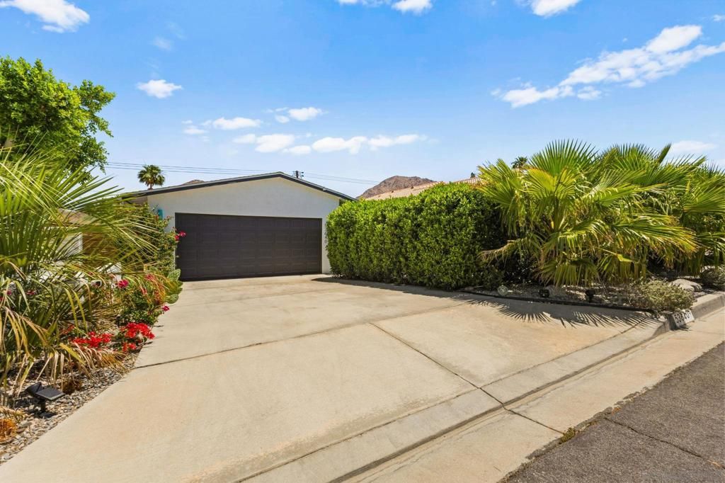 Photo of 53640 Avenida Rubio, La Quinta, CA 92253 (MLS # 260009288SD)