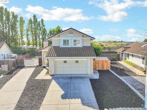 Photo of 2832 Filbert St St, Antioch, CA 94509 (MLS # 41116196) Photo of 2832 Filbert St St, Antioch, CA 94509 (MLS # 41116196)
