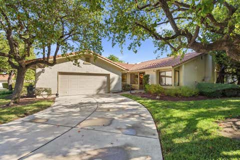 Photo of 8422 Chenin Blanc Lane, San Jose, CA 95135 (MLS # ML82056384)