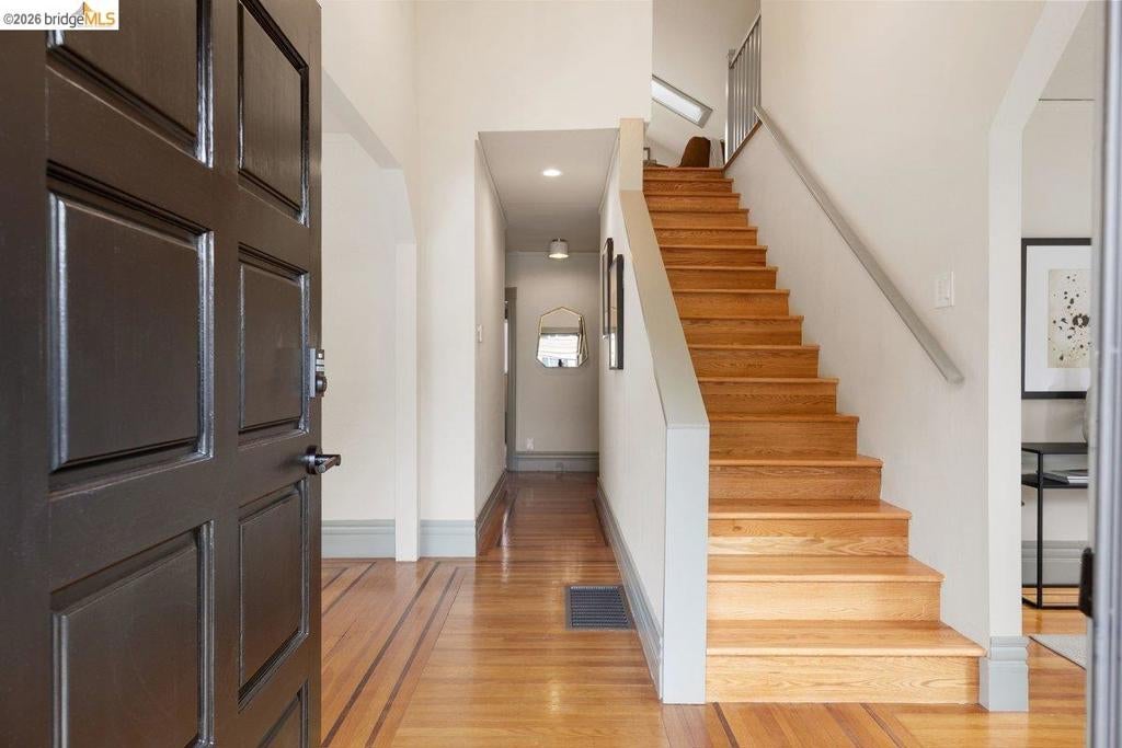 548 Wesley Ave