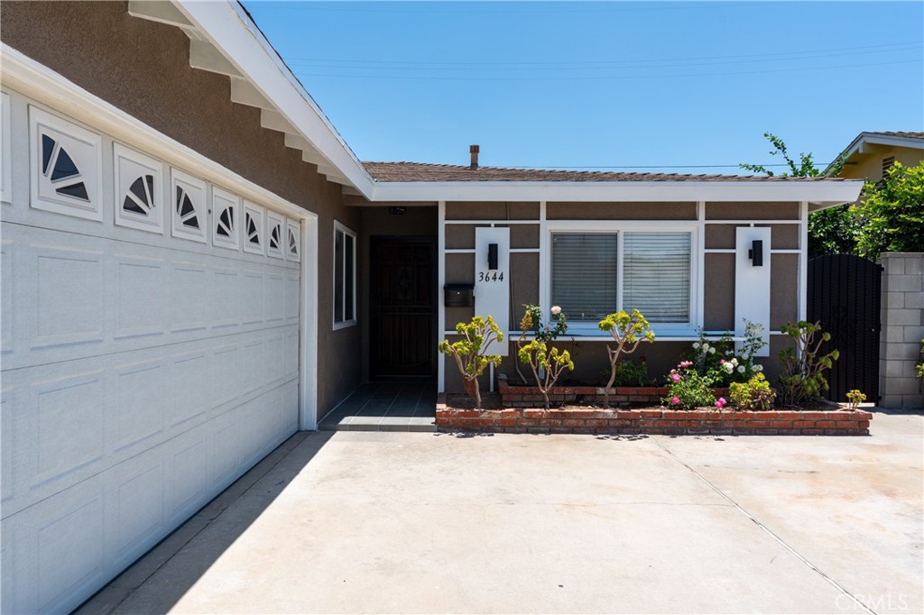 3644 Ardilla Avenue