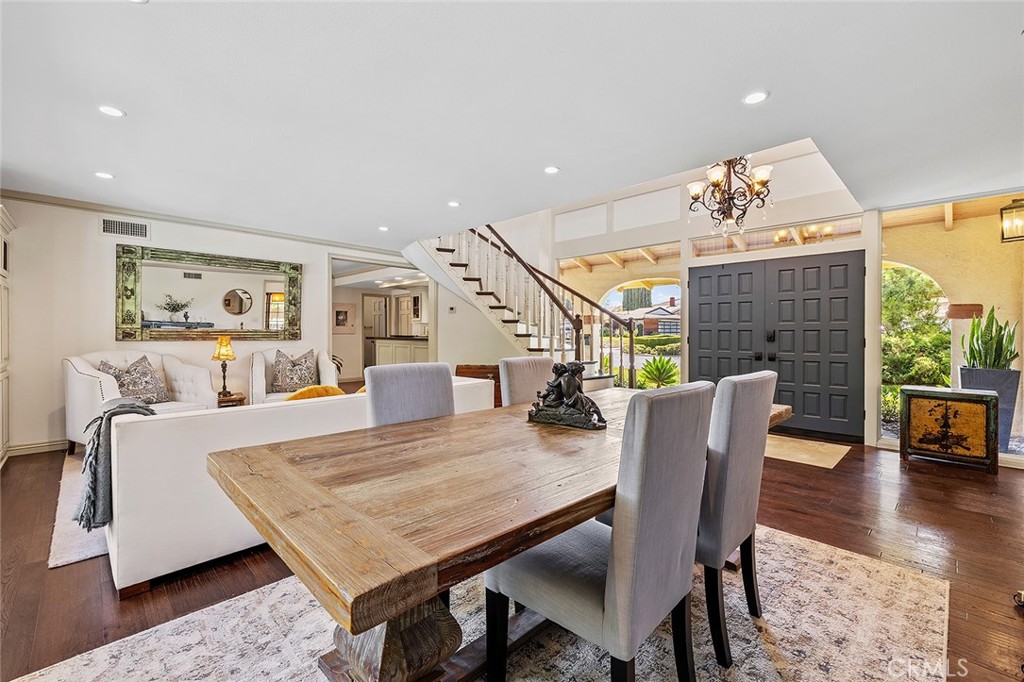 First Neighborhood/Customs (705) - Residential Lease