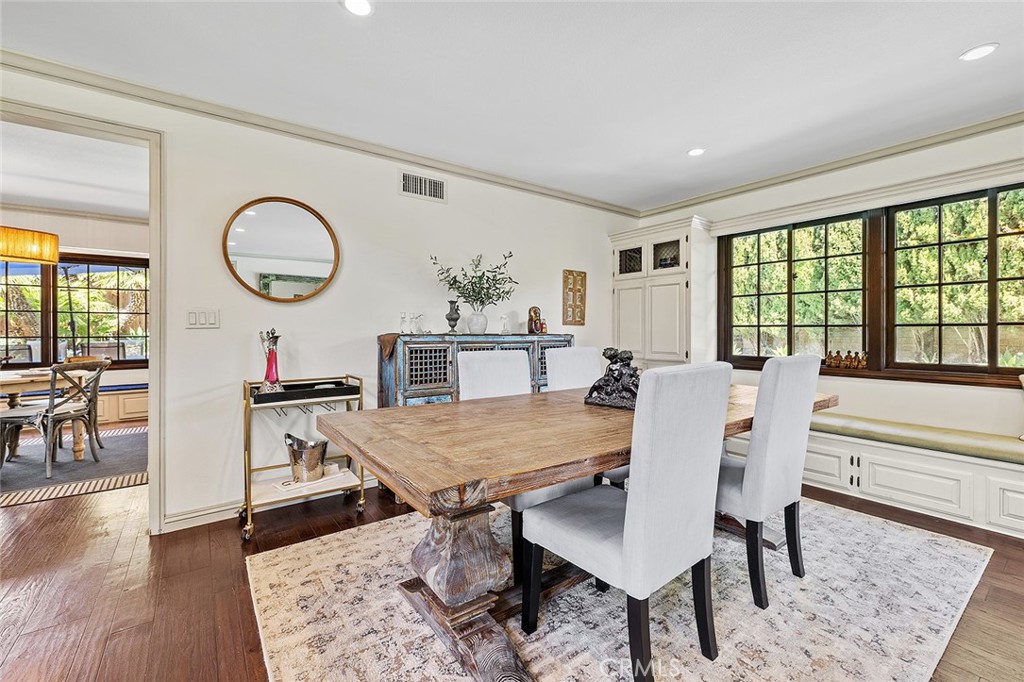 First Neighborhood/Customs (705) - Residential Lease